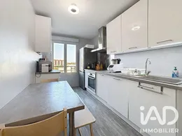 Apartment in Villeurbanne (69100)