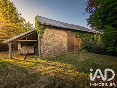 Maison de campagne à LE DONZEIL (23480)