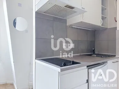 Apartment in Bois-Colombes (92270)