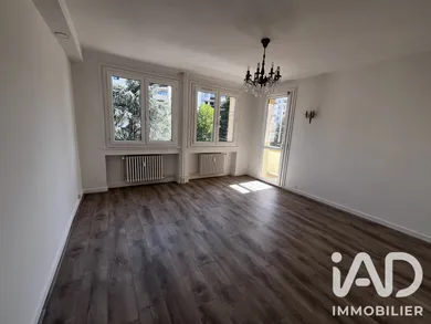 Appartement à Saint-Étienne (42100)