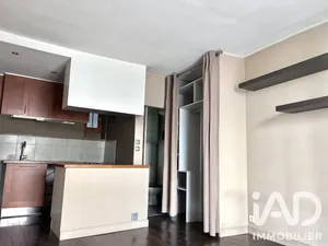 Apartment in Paris (75002)