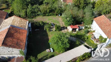 Village house in Coulgens (16560)
