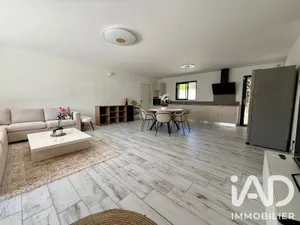 House in Vacqueyras (84190)