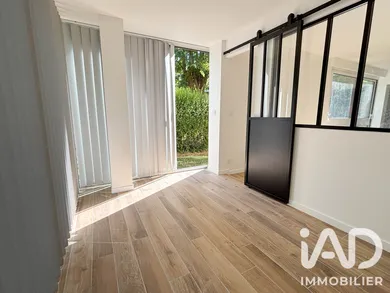 Apartment in Fontenay-le-Fleury (78330)