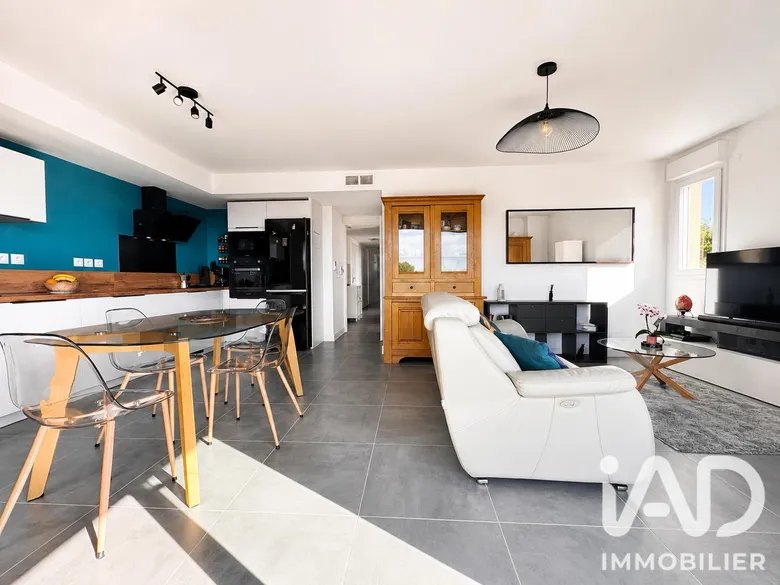 Appartement 5 pièces 97 m² · à Villeneuve-lès-Avignon · 96,8 m² · 380 000 €