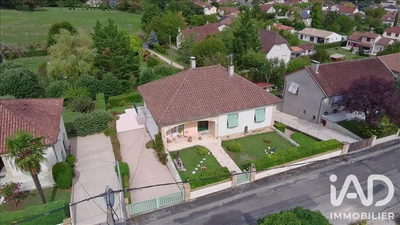 Maison 4 pièces 106 m² · à Saint-Céré · 106 m² · 185 000 €