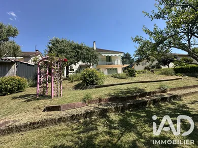 Pavillon à Saint-Céré (46400)