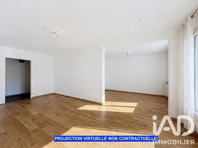 Apartment in Épinay-sur-Seine (93800)
