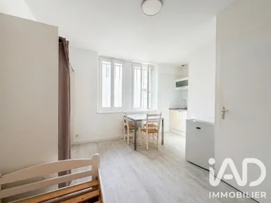 Studio à Nantes (44100)
