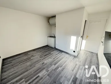 Studio à Saint-Laurent-du-Var (06700)