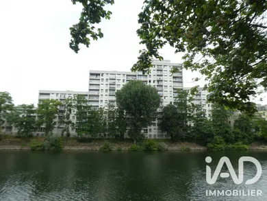 Parking à L'Île-Saint-Denis (93450)