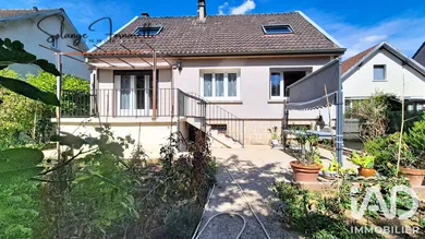 House in Dammarie-lès-Lys (77190)
