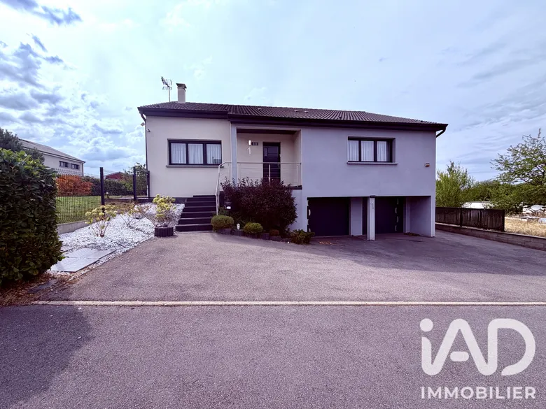 Maison 5 pièces 121 m² · à Ville-Houdlémont · 121 m² · 449 000 €