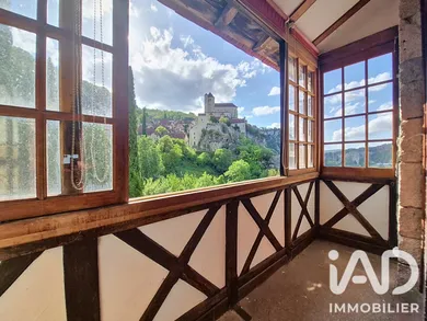 Village house in Saint-Cirq-Lapopie (46330)