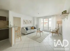 Apartment in Combs-la-Ville (77380)