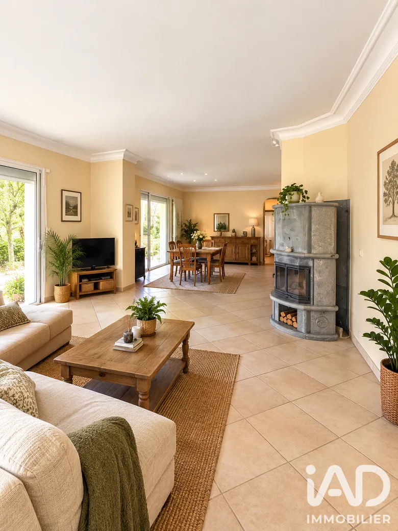 Maison 7 pièces 288 m² · à Léognan · 288 m² · 864 000 €