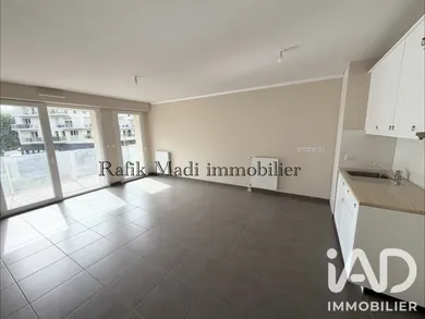 Appartement à Caen (14000)