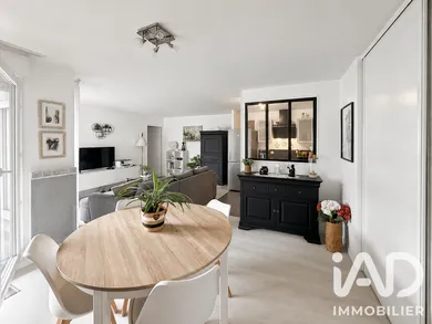 Appartement à Combs-la-Ville (77380)