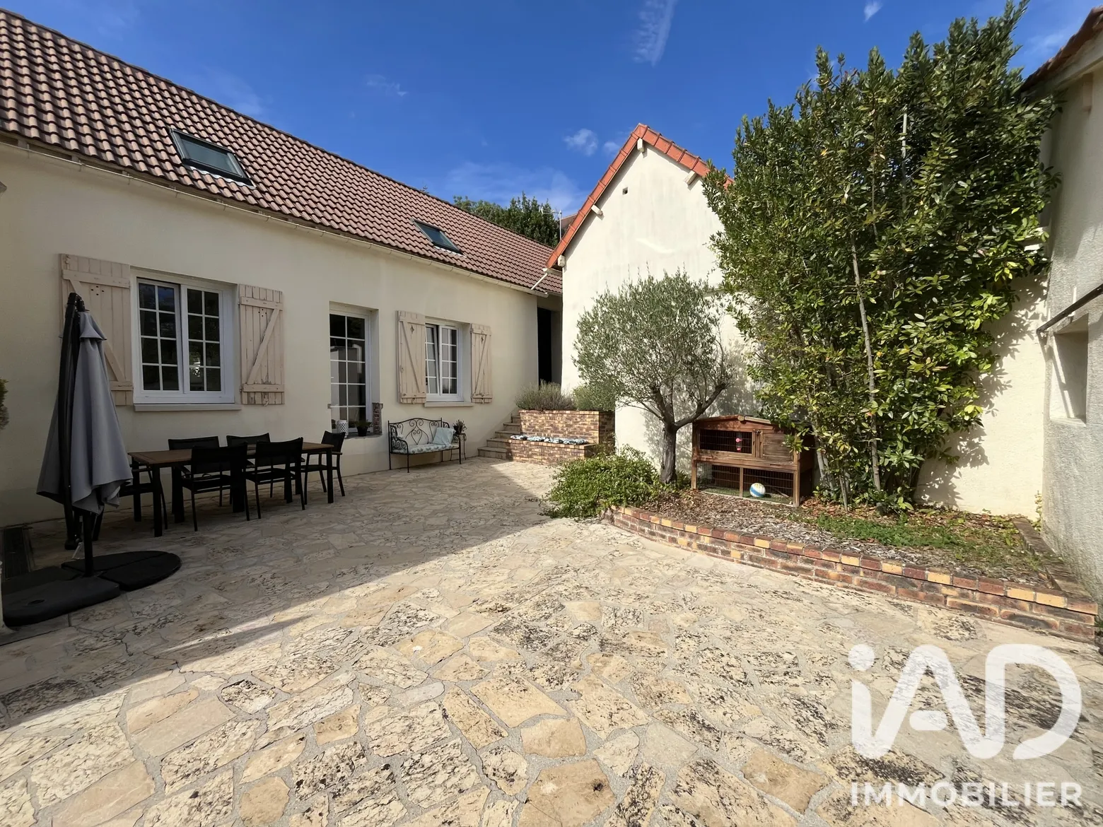 Vente maison à Maintenon (28130) : maison 6 pièces 136 m² - 2101973 — 2