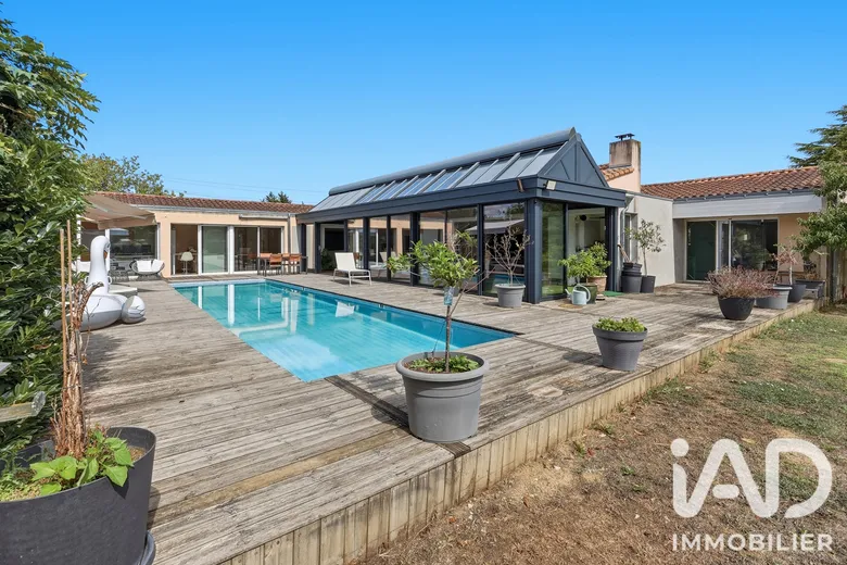 Maison 6 pièces 280 m² · à Bouguenais · 280 m² · 695 000 €