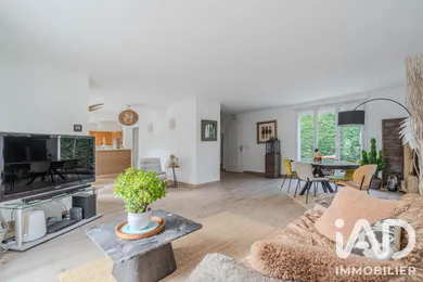 House in Magny-le-Hongre (77700)