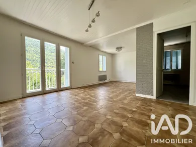 Apartment in Vizille (38220)