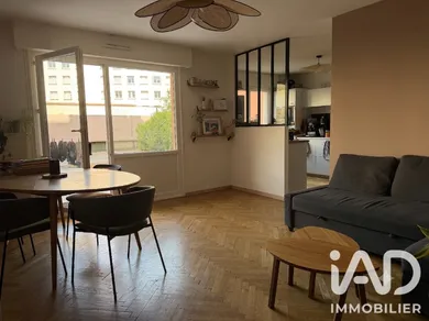 Apartment in Villeurbanne (69100)