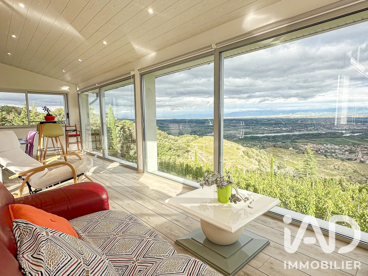Vente maison à Cornas (07130) : maison de campagne 8 pièces 220 m² - 2104669 — 2