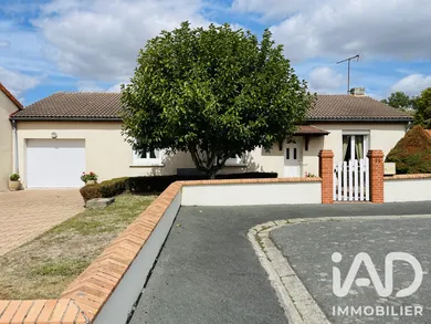 House in Lys-Haut-Layon (49310)