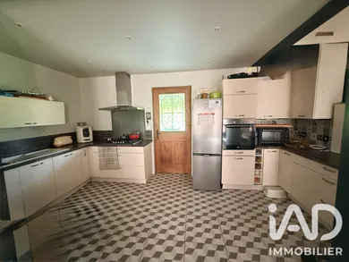 Maison traditionnelle à Auxais (50500)