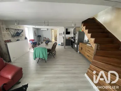 Maison de village à François (79260)