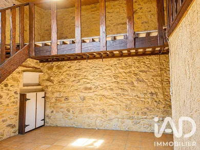 Maison de village à Les Pilles (26110)