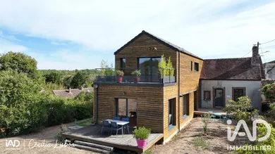 House in Vaux-sur-Lunain (77710)