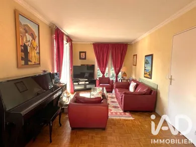 Apartment in L'Haÿ-les-Roses (94240)