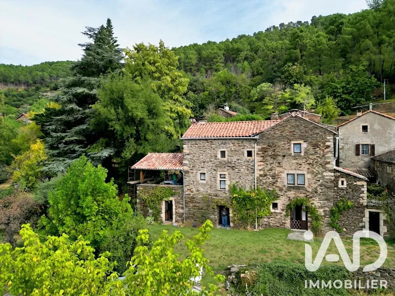 Maison 12 pièces 225 m² · à Malbosc · 225 m² · 409 000 €
