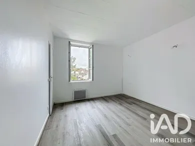 Apartment in Poissy (78300)