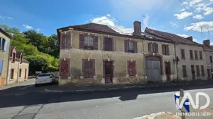 Townhouse in Lorrez-le-Bocage-Préaux (77710)