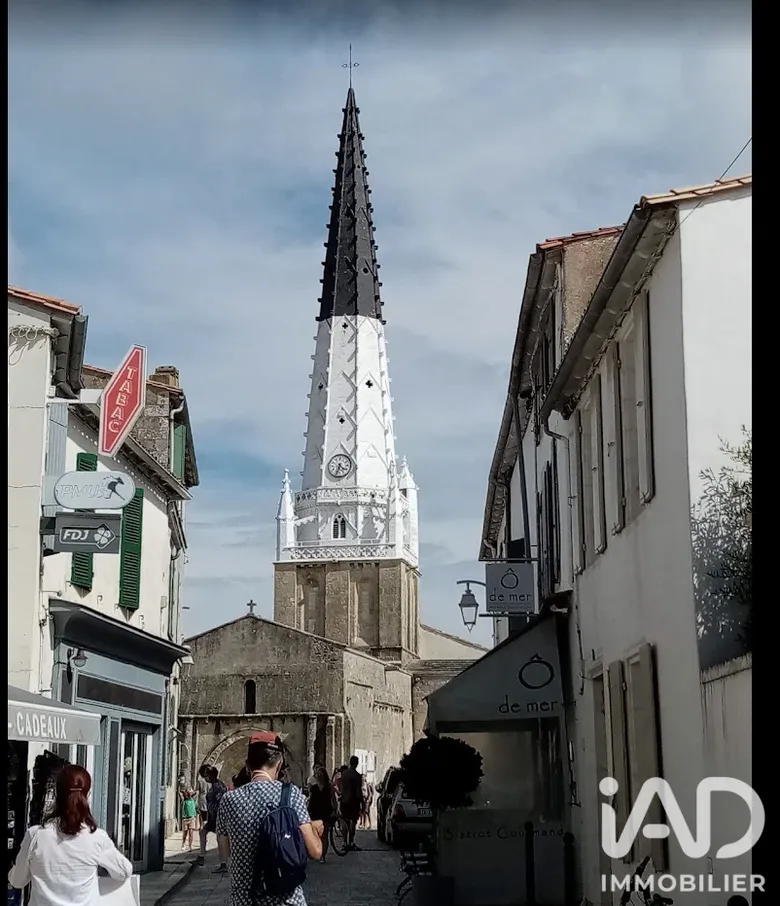 Divers Commerces à Ars-en-Ré (17590) · 45 m² · 44 800 €