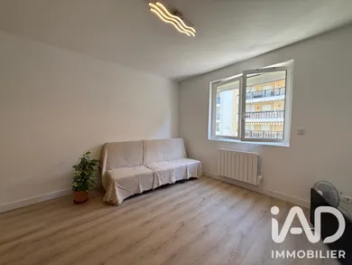 Apartment in Menton (06500)
