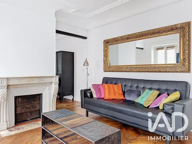 Apartment in Paris (75010)