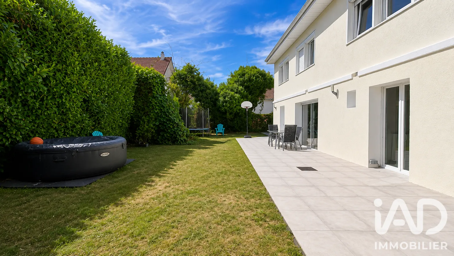 Vente maison à Roissy-en-Brie (77680) : maison traditionnelle 7 pièces 136 m² - 2100262 — 3