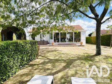 House in Toutlemonde (49360)