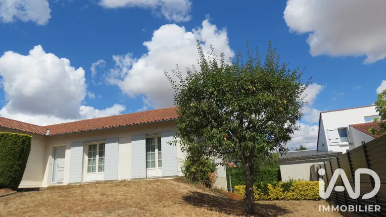 Maison 7 pièces 146 m² · à Beaupréau · 145,8 m² · 295 000 €