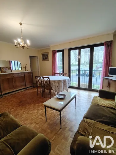 Apartment in Gif-sur-Yvette (91190)