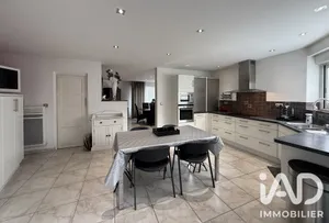Immeuble à Roubaix (59100)