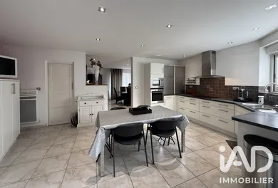 Immeuble à Roubaix (59100)