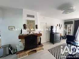 Commercial in SIX FOURS LES PLAGES (83140)