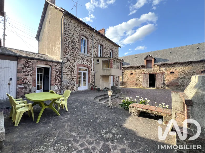 Maison 6 pièces 140 m² · à Montsûrs · 140 m² · 186 900 €