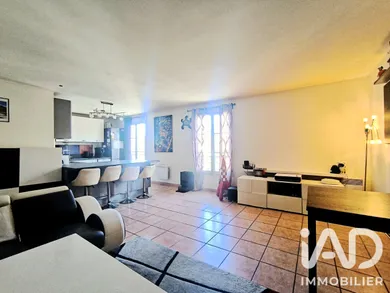 Apartment in Serris (77700)