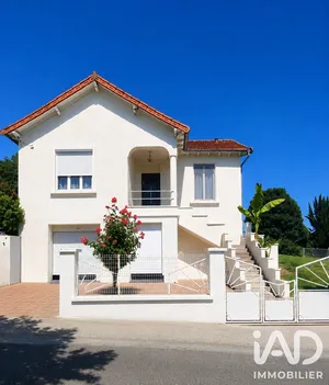 Maison de campagne à Firmi (12300)